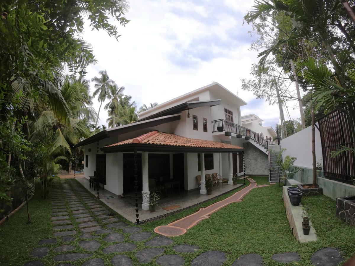Summer Time Hiriketiya Dickwella Exterior photo